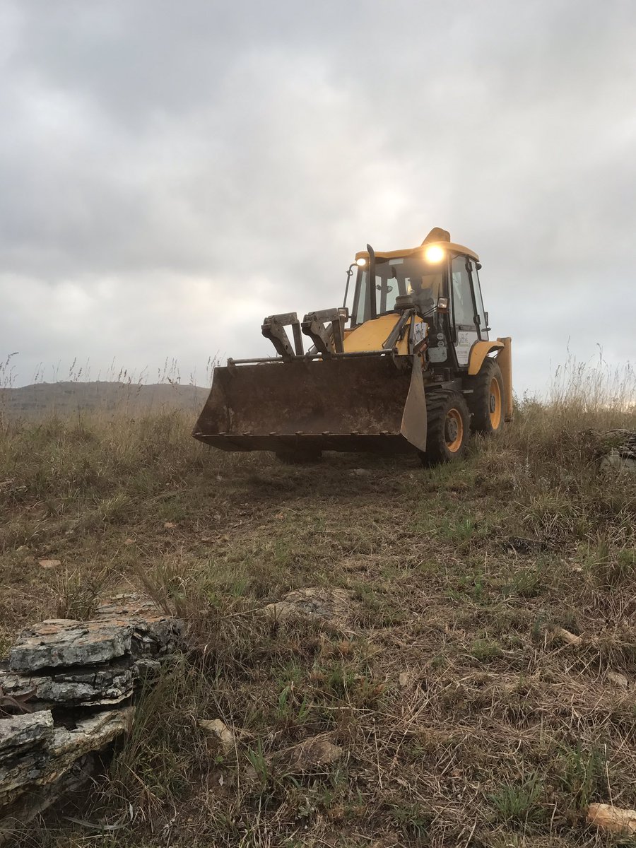 Working the SA Champs DH course. Going to be a lekker day today. Big toys for a big course🇿🇦🇿🇦🇿🇦