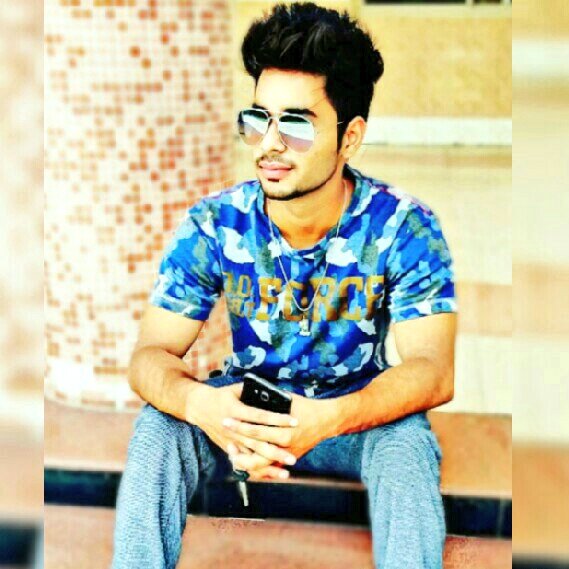 InsanOmveer's tweet photo. #NewProfilePic #InternationalYogaDay #CDLU #AIIU #Certificate #Taken 🤗 https://t.co/oHFTiz6JKN