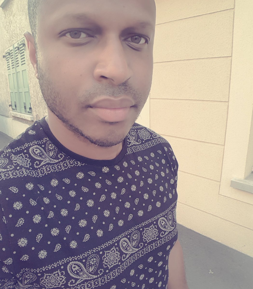 JeremieBattery's tweet photo. Que Dieu vous bénisse abondamment
Que la paix et l'amour règne dans vos coeurs 
Much lov' 😘
#lenomquisauve  #OnlyJesus #Muchloveforhumanity https://t.co/ezGKmfIGIH