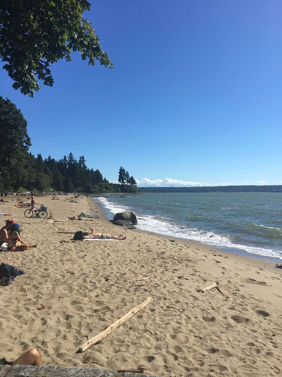 genem1973's tweet photo. Ridin with my crew in #stanleypark Vancouver. https://t.co/Dy1HXVKL9l