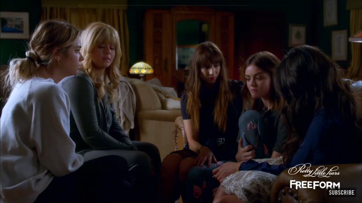 Pll_fandom_'s tweet photo. "I can't marry Ezra" - Aria 😱 #PrettyLittleLiars https://t.co/4I98ciXfQq