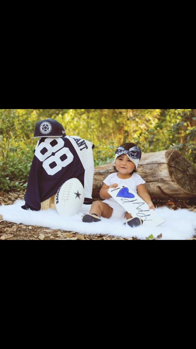 AmberAlva03's tweet photo. My niece is my wcw. #iloveyouprincess ๐๐ https://t.co/arSUlkaw69