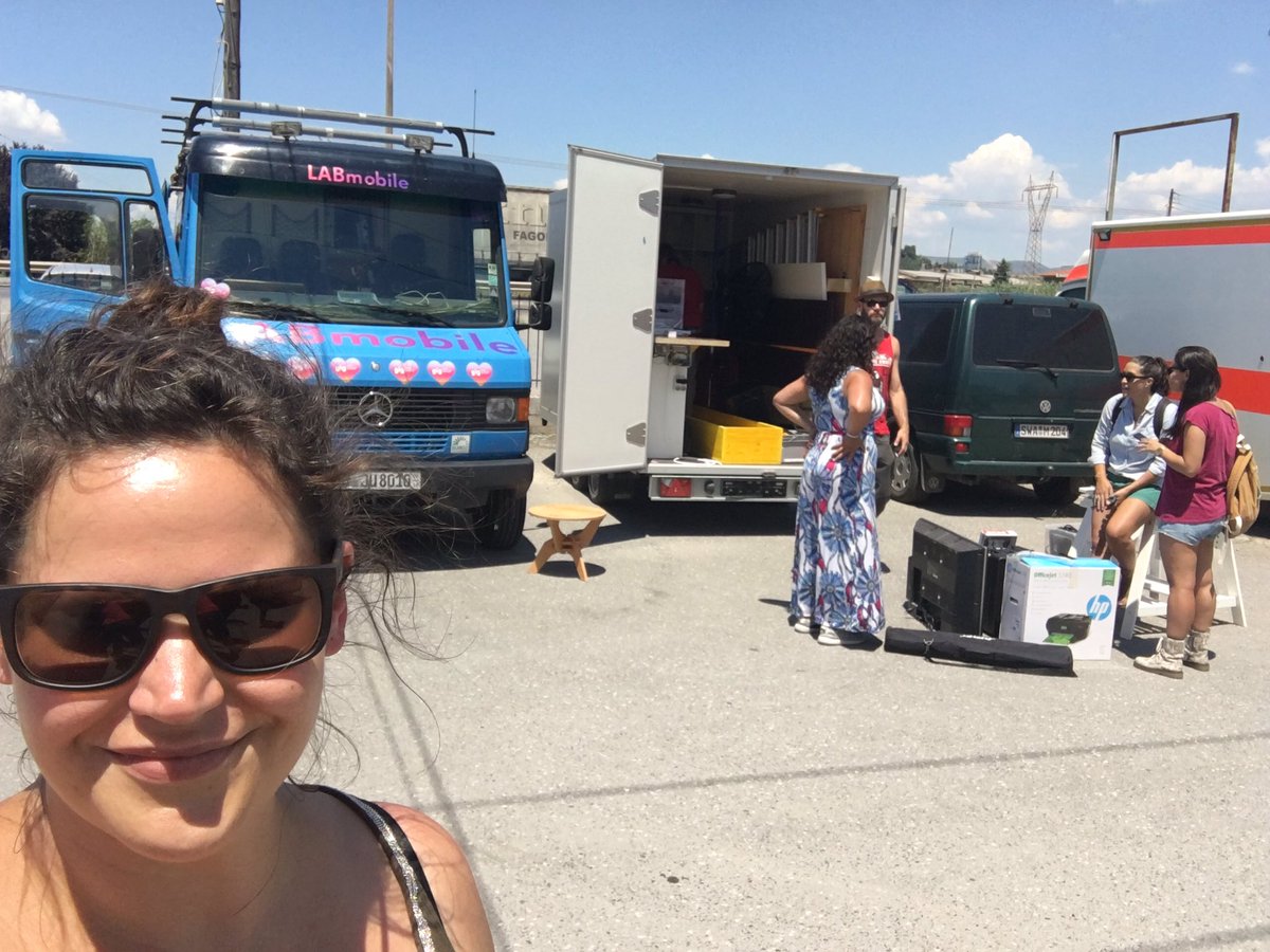 Labmobile tweet media