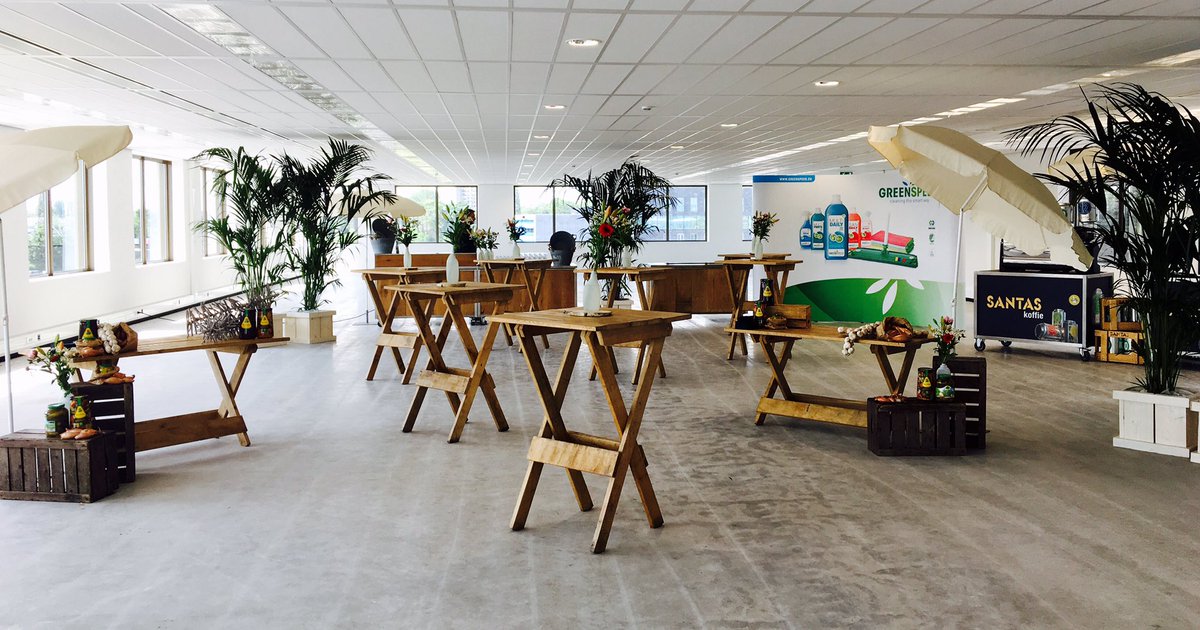 Greenspeed's tweet image. Hooray for the new Greenspeed Office! We are ready for the dutch customer event! #greenspeed #official #opening