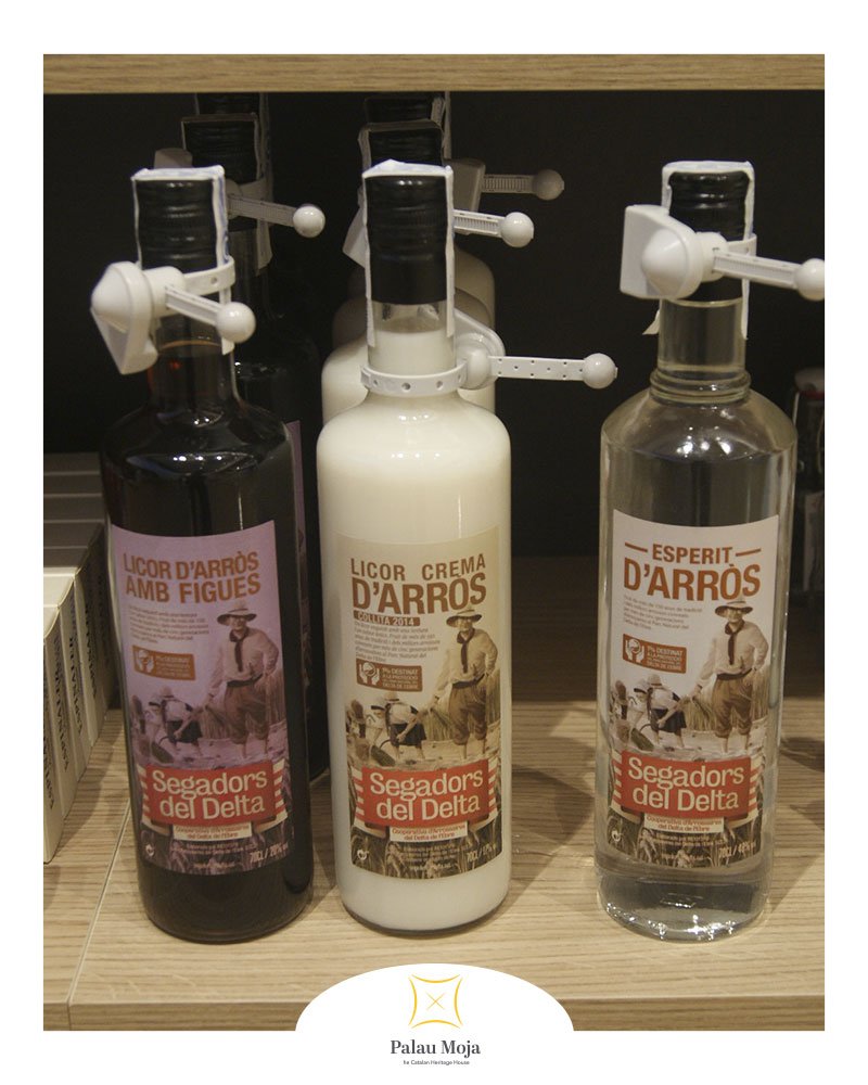 Los experimentos de un doctor y teólogo dieron como fruto un agua medicinal conocida como licor. Los mejores licores están en el #PalauMoja