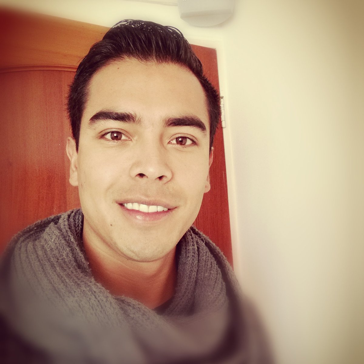 Ronald0926's tweet photo. #NuevaFotoDePerfil https://t.co/XENOZixAGb