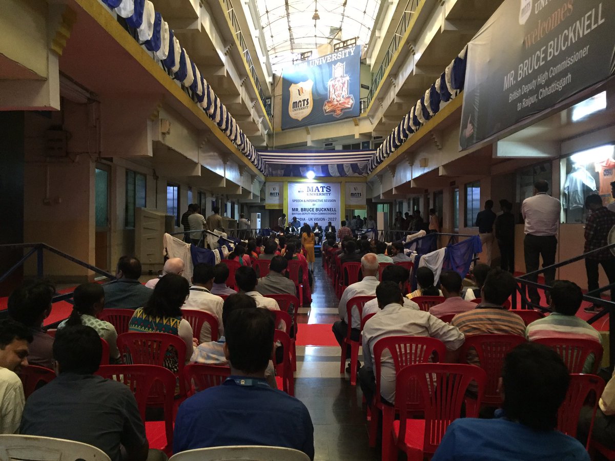 mainakde's tweet photo. .@Bruce_Bucknell in lively interaction with #MATSUniversity Students Discussed: #IndiaUK #UK&World #Tech #Culture #Equality @UKinIndia 1/2 https://t.co/78Xmnxsza9