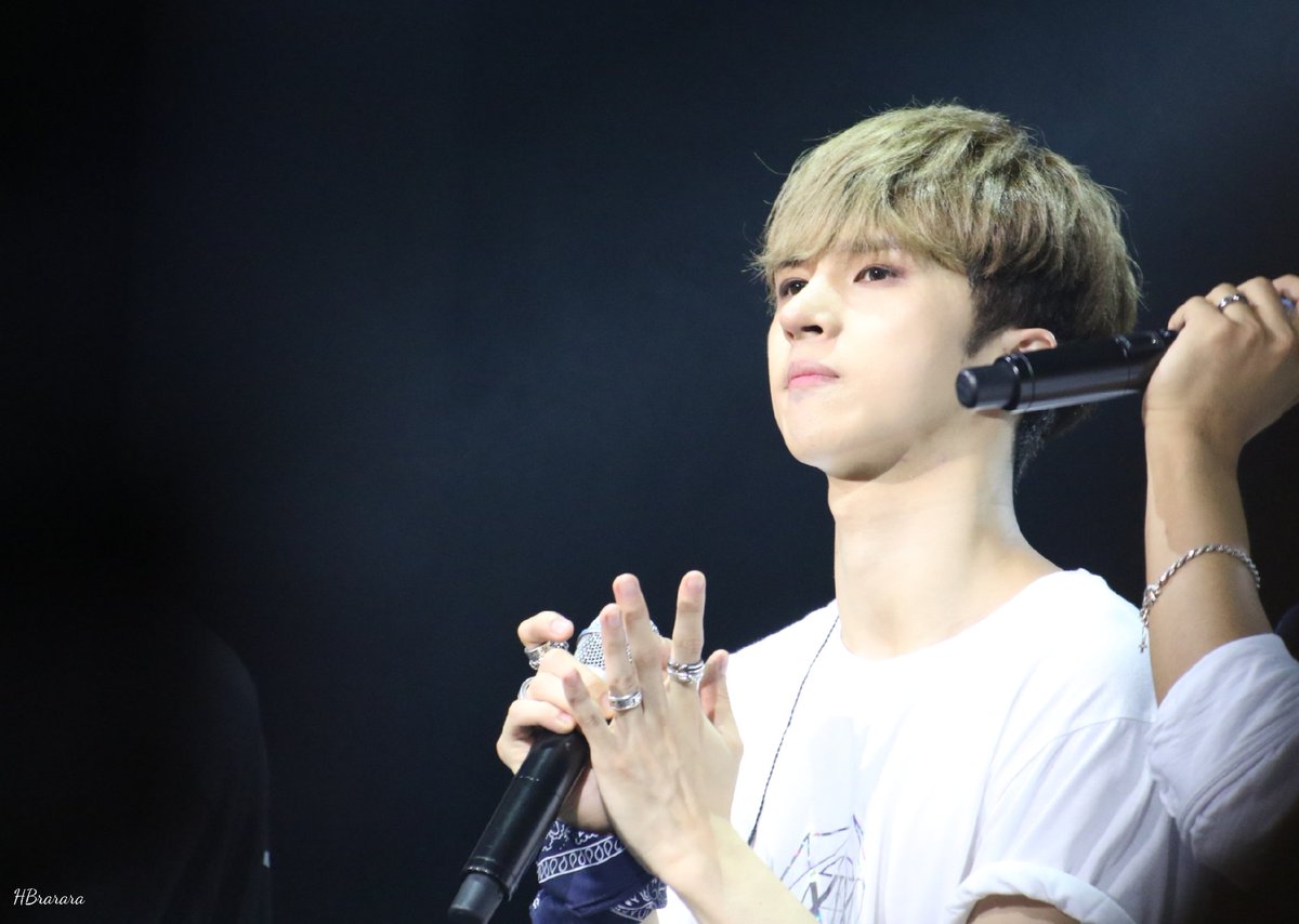 HBrarara's tweet photo. 20170611 LIVE FANTASIA #백일몽 #白日夢 #VIXX #빅스 #켄 #KEN https://t.co/n7I0ECAEYV