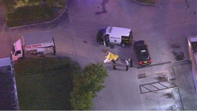 Body found in Miami Gardens parking lot bit.ly/2sAmLOQ https://t.co/DFrliiMbZ2
