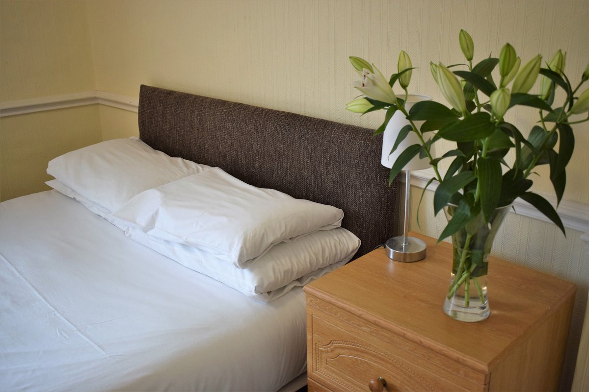 Our comfortable rooms offer the perfect base to explore the many attractions of #NorthWales! Call 01978 780336 for best rates #ThisIsWrexham