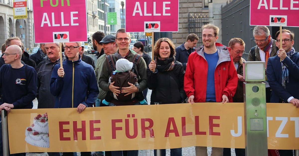 Jubiläum im Bundestag: Union und SPD vertagen #Ehefüralle im Rechtsauschuss zum 30. Mal queer.de/detail.php?art…