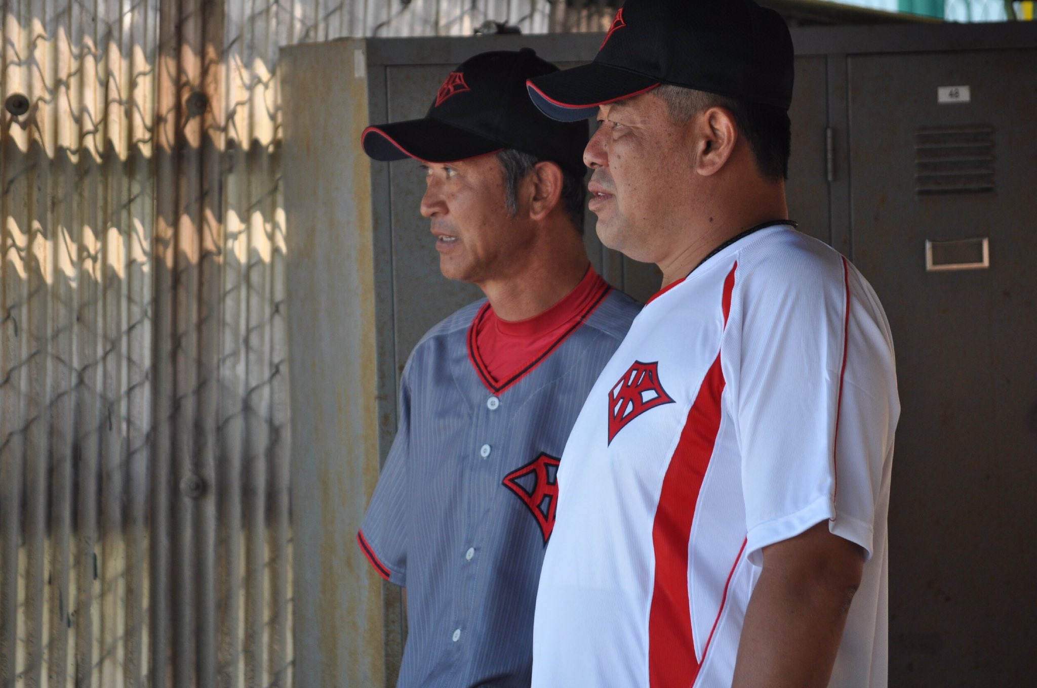 中村紀洋 開誠館高校野球部のユニフォームを新調して貰いました 新しくなったユニフォーム カッコいい 開誠館高校野球部 野球 Baseball N S Method エヌズメソッド 中村紀洋 T Co Tpzezekrps Twitter