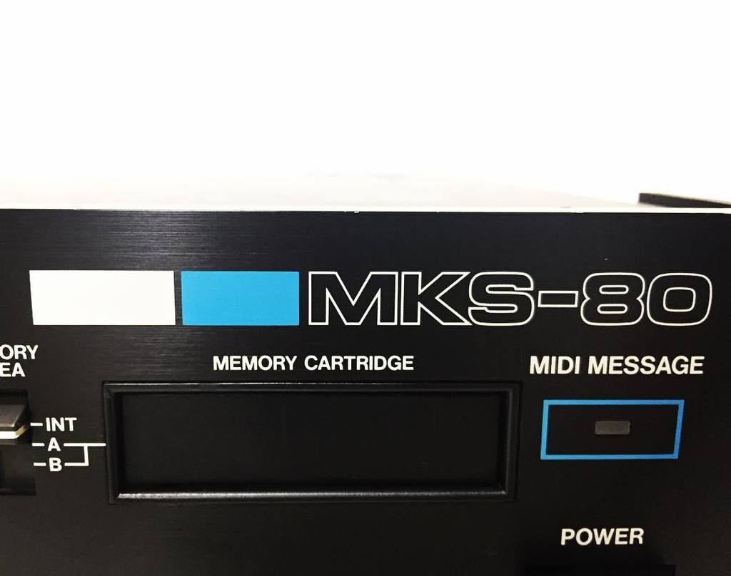 miyaji_implant4's tweet photo. 白と水色の長さの微妙なバランス加減に隠された意図が気になる #mks80 #synth https://t.co/P4ads2POUd https://t.co/Tev0zsq5Id