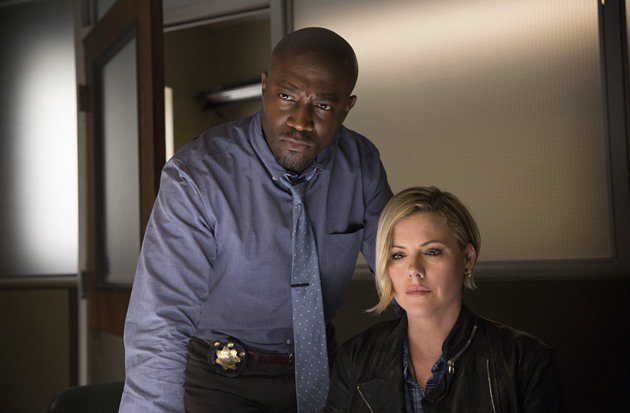 steph_dubois's tweet photo. #FirstMurder la 3eme et dernière saison commence ce soir à 23.25 @TF1 https://t.co/BkcOY8Pm3w