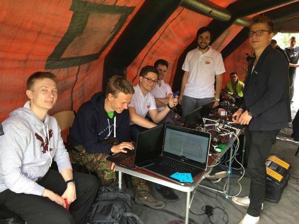 Koło Naukowe Awioniki MelAvio zajęło trzecie miejsce w konkursie Droniada 2017 👏, więcej na stronie PW ➡️ bit.ly/2sOYLK5