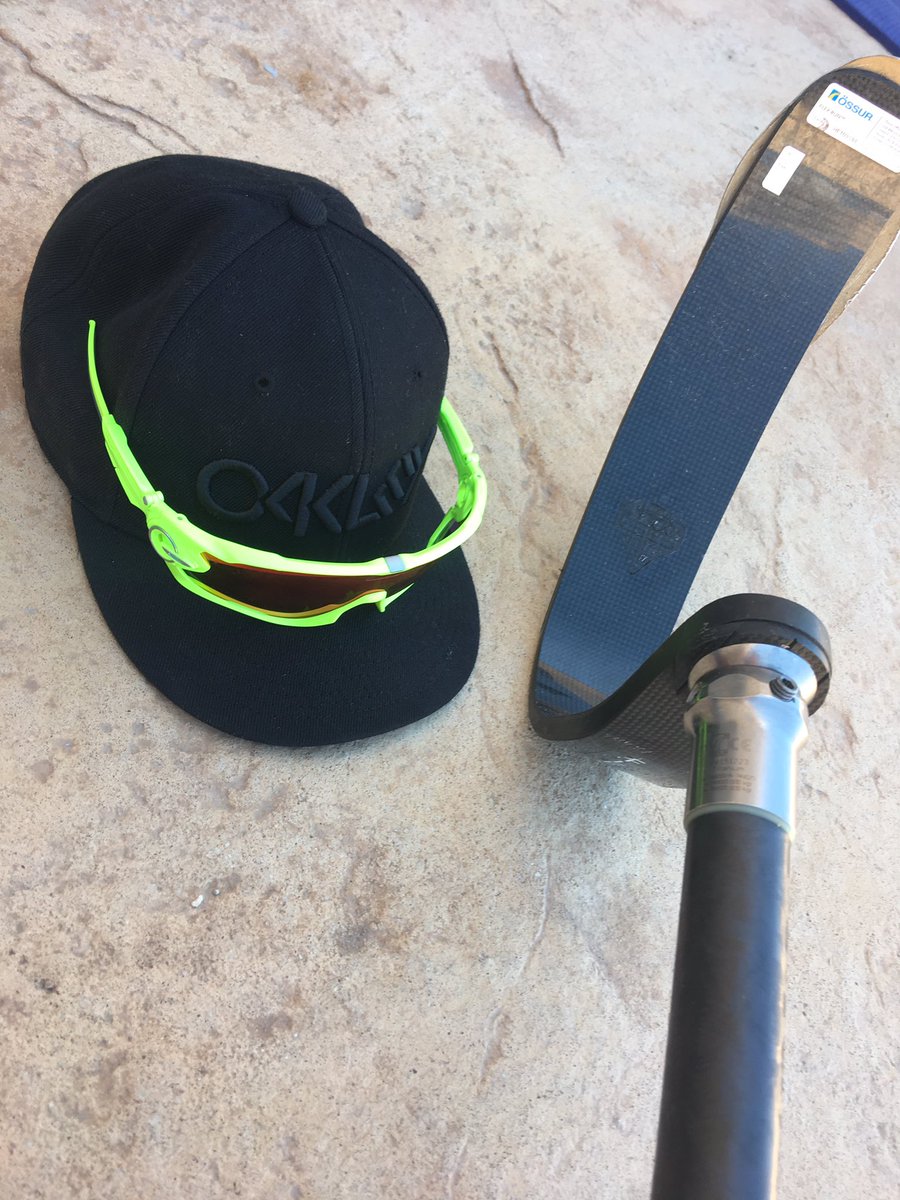 it's going to be a HOT one today!!! #SunCream needed