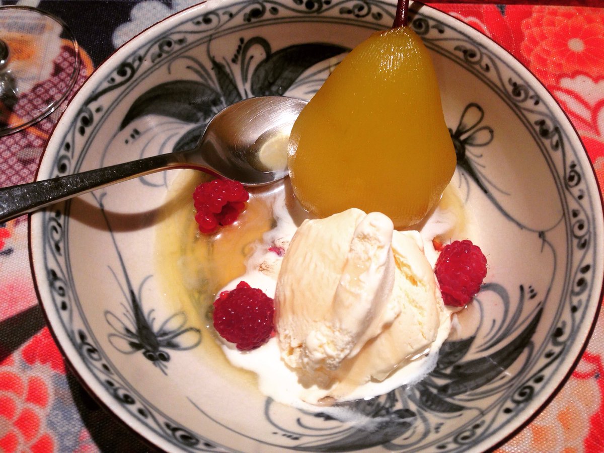 TraceyLister4's tweet image. Home cooked dessert. Saffron poached pears. Wonderful saffron from #betterword #hanoi
