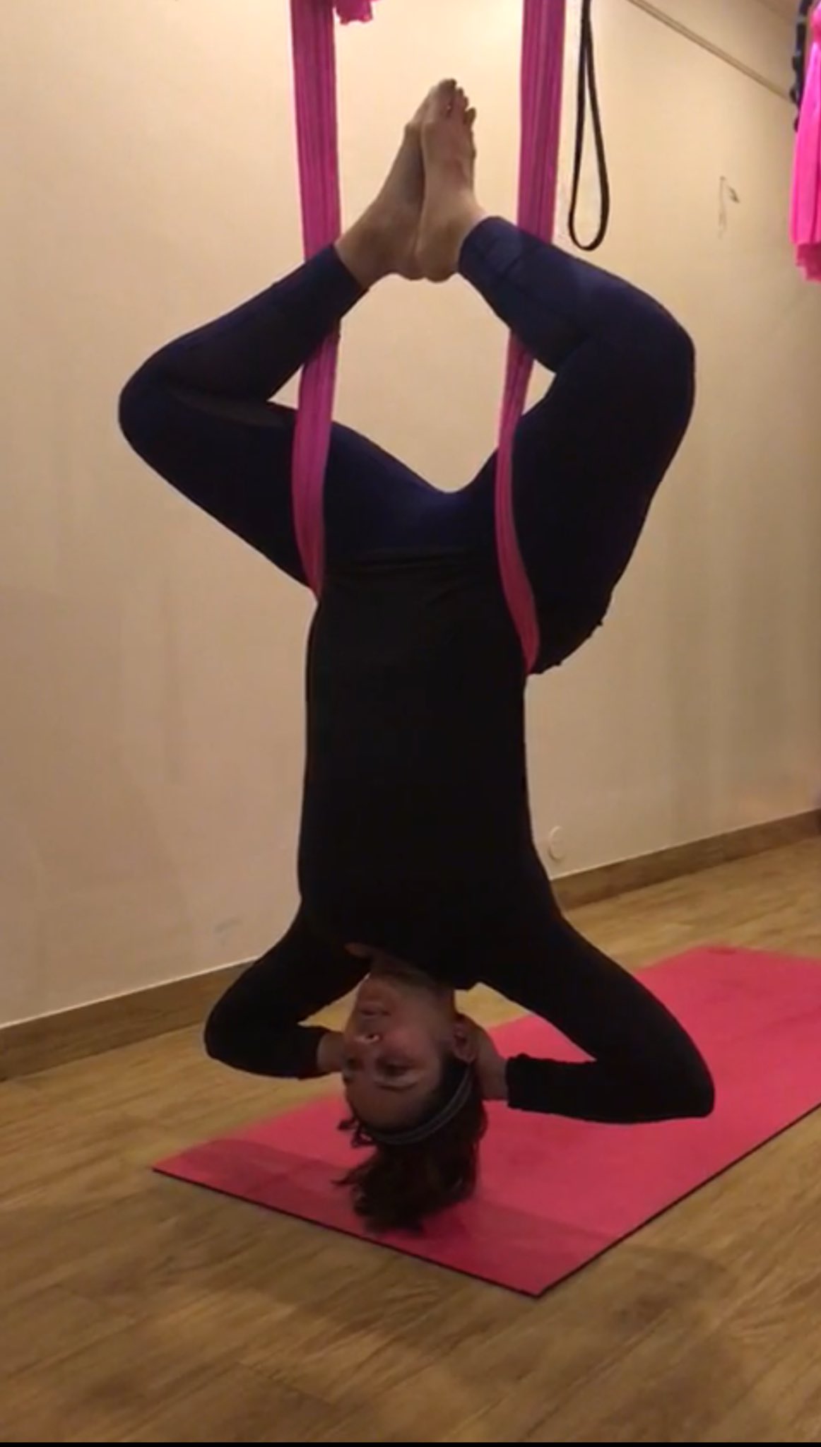 SPIDER MAN POSE Aerial Yoga at Home - Beginner Friendly - YouTube