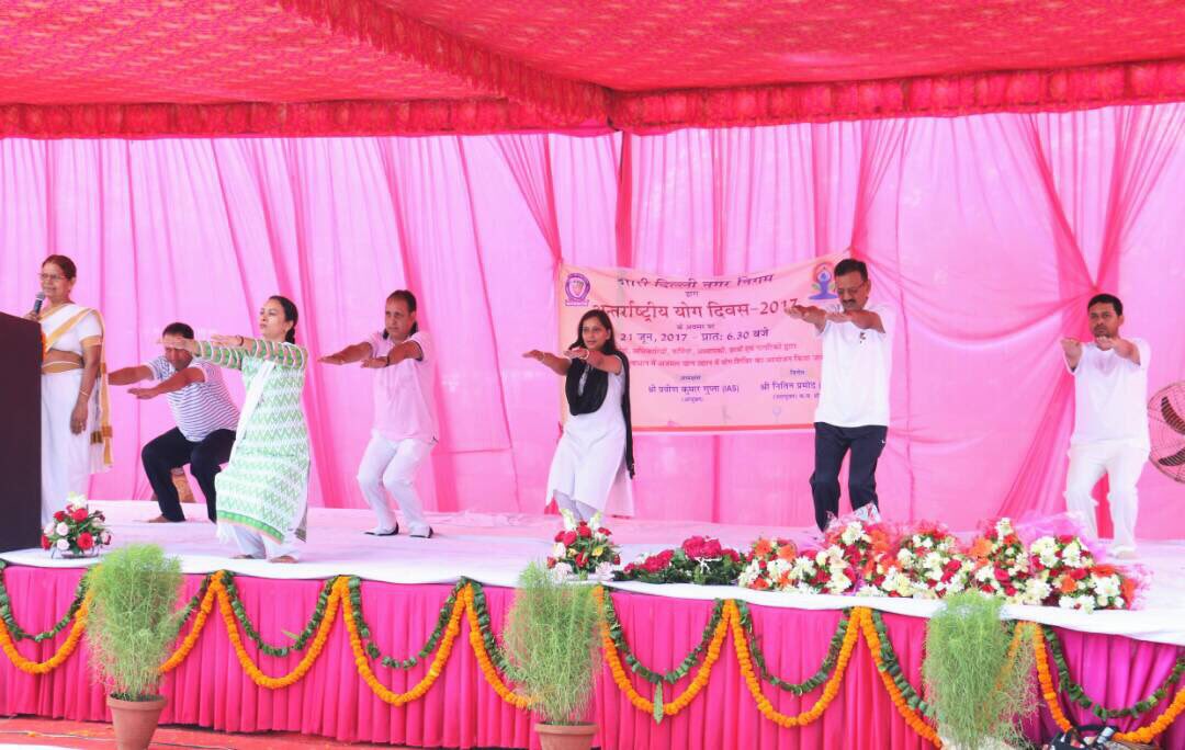 PreetyAgarwaal's tweet photo. Participated in #InternationalYogaDay2017 shivir organised by North MCD Sharing some pictures. https://t.co/4eMcTocN2D