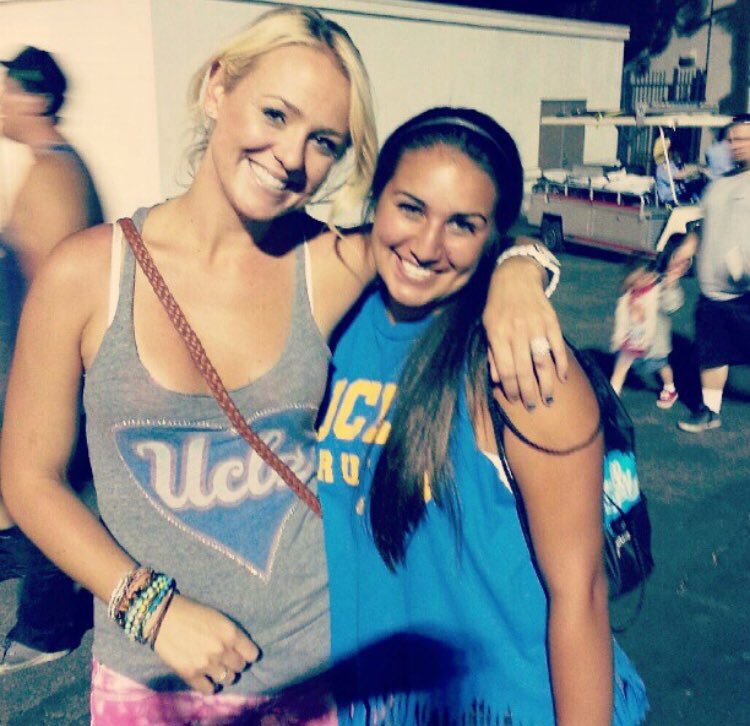 hopemoreno_13's tweet photo. Happy Birthday to THEE most selfless & inspirational person I know. Can't thank you enough for absolutely everything ♥️LOVEYAA #throwbackss¿ https://t.co/RqrdgC3oaS