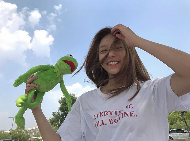 solbeahn's tweet image. ┈ #Inst3tagram ❁

Yeni arkadaşımla sabah gezmesi. ㅎㅎㅎ 🐸 İkimiz de bugünkü havayı çok sevdik!! Latte, hadi siz de bize katılın.~~~ 😋✌🏻