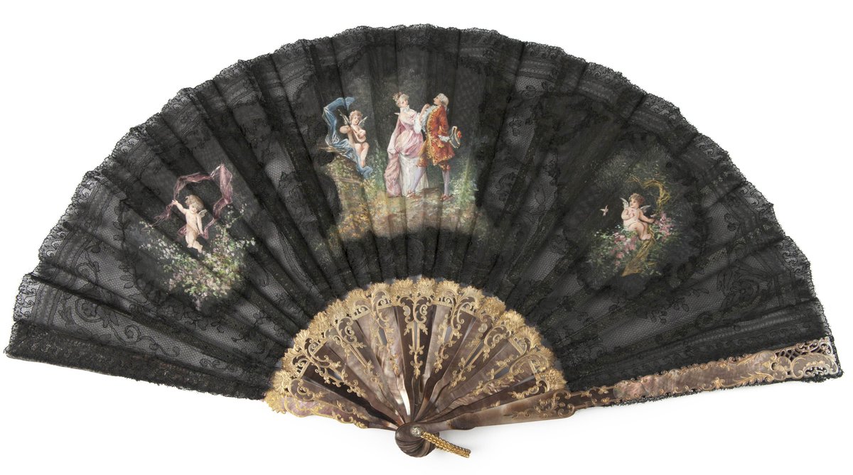 #MuseumWeek a tutta musica! Nel ventaglio un liuto suonato da un puttino per #musicMW dettagli su museocaprai.it/museovt/stanza… #21giugno #lace