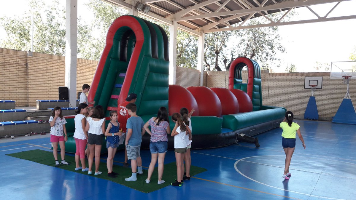 pepemestremdc's tweet photo. Acomiadem el curs amb molta diversió !!! https://t.co/MNtqTq0JDO