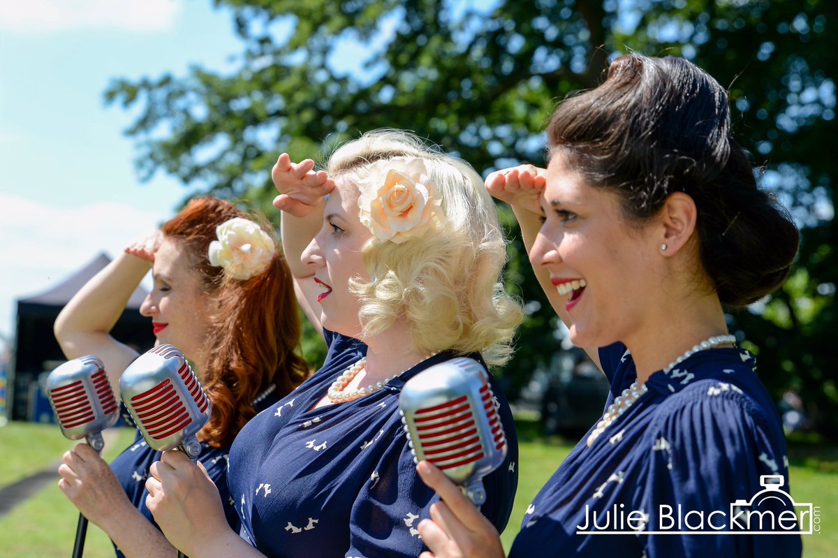 hotsietotsies's tweet photo. Adorable in @SeamstressOfB @quexpark by the super talented @JulieBlackmer #gearsofchange #foughtforfreedom https://t.co/zbZ8C7VQ91
