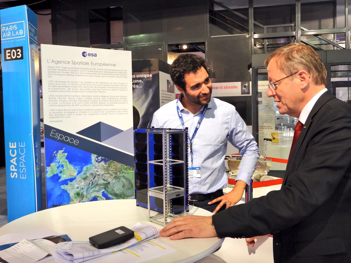 Talking about seamless chain of innovation <a href="/ParisAirLab/">Paris Air Lab</a>  #SpaceBourget17 #ParisAirshow #Space4dot0