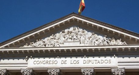 PSOE y Ciudadanos traicionan al mundo rural y se olvidan de que #LaCazaTambiénVota oficinanacionaldecaza.org/2017/06/21/la-…