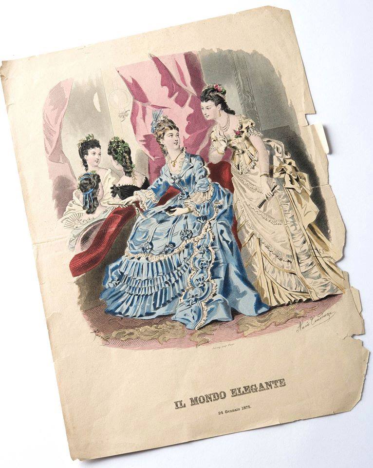 Tutti all'opera con #MuseumWeek! Abbigliamento femminile di fine '800 per le serate di gala a suon di #Musica 🎼 #musicMW #21giugno #WomenMW