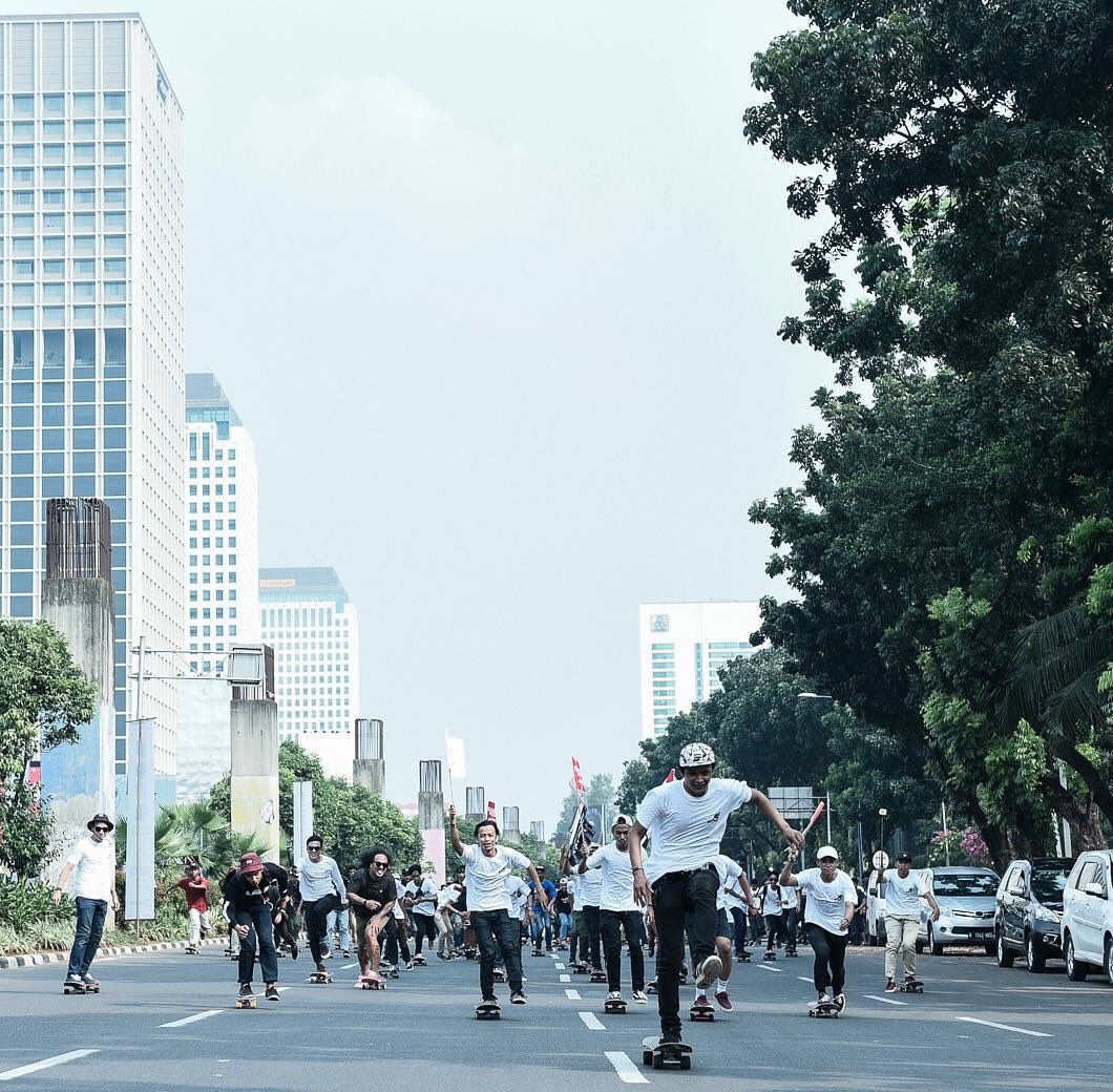 Happy GSD!
Throwback to the last year #GoSkateboardingDay in Jakarta, Indonesia.
📷 : <a href="/nareend/">Narend</a>
#vansindonesia #GSD2017
#vansskate