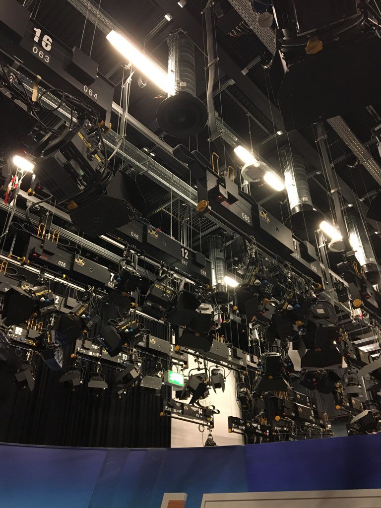 Besuch des <a href="/ndr/">NDR.de</a> in Hamburg mit den Studierenden der Akademie Deutsche Pop #medien #bildung