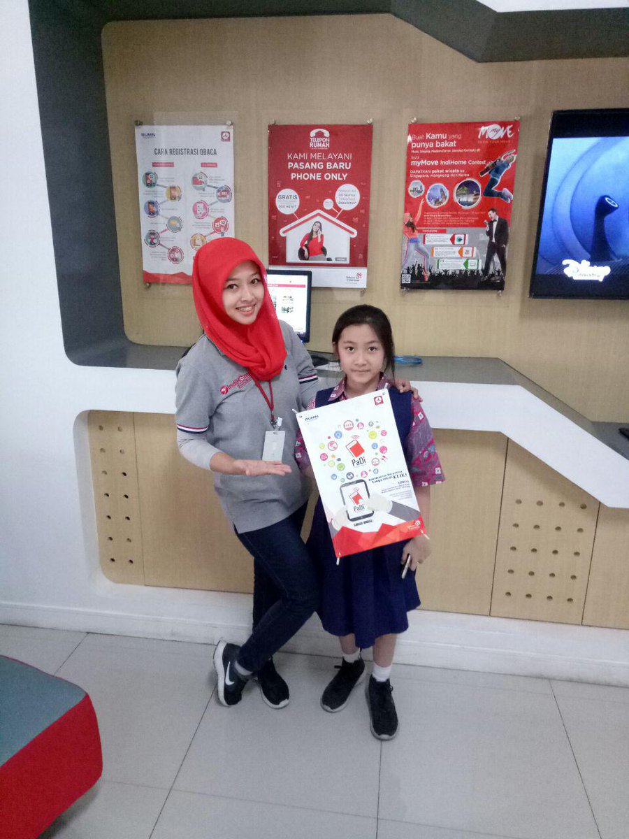 sheffysyafrida's tweet photo. senangnya baca buku di PADI banyak buku-buku sekolah dan cerita @Synergy_Telkom  #paditreg2 #bumnhadiruntuknegeri  #plasameruya https://t.co/8oTjSURBhs