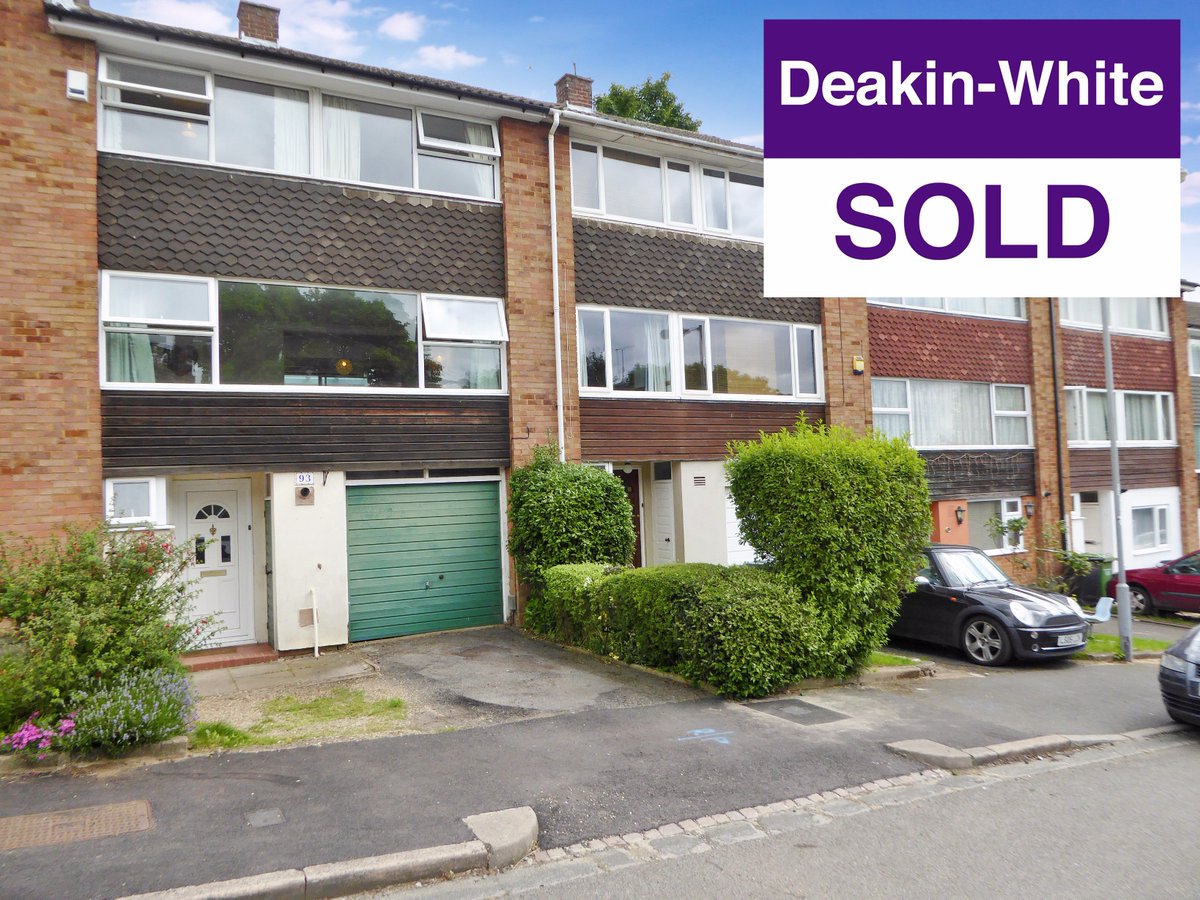 DW_RealEstateUK's tweet photo. Another Sale Agreed by Deakin-White. Are you thinking of selling? Call us on 01582 343 548 and we can get you SOLD!! https://t.co/Zxe8uQ8Bw4