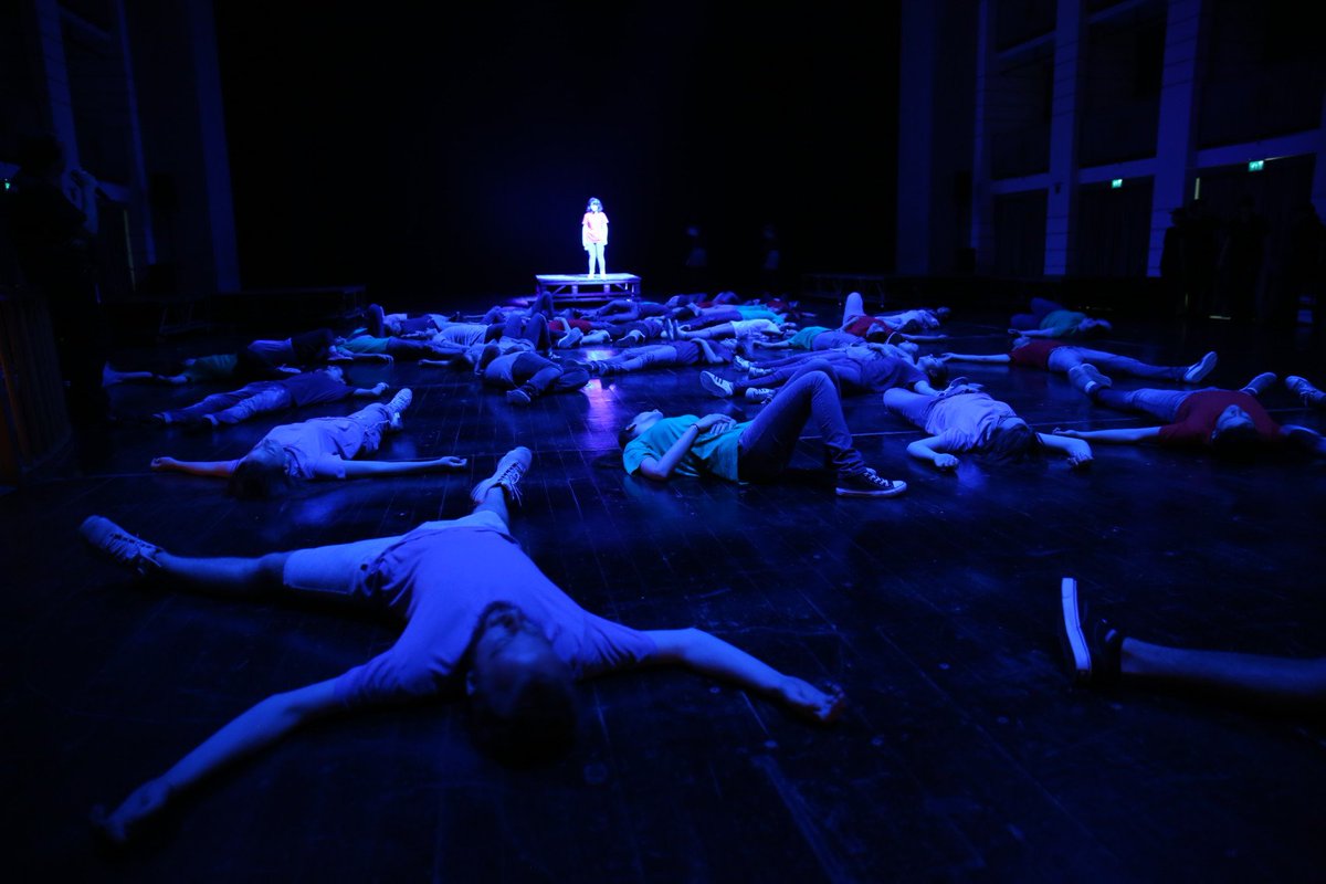 Grazie a Giulio Sonno per la recensione di #FuturiMaestri su <a href="/paperstreetwits/">Paper Street</a>! ow.ly/EZEZ30cLC9r