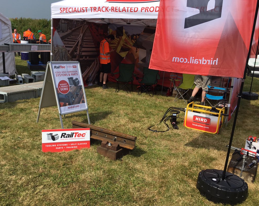 Come and see the #Live Demo of RailTec CBXing Equipment at #RailLive <a href="/therailalliance/">Rail Alliance</a> <a href="/networkrail/">Network Rail</a> send the #orangearmy over to stand J32