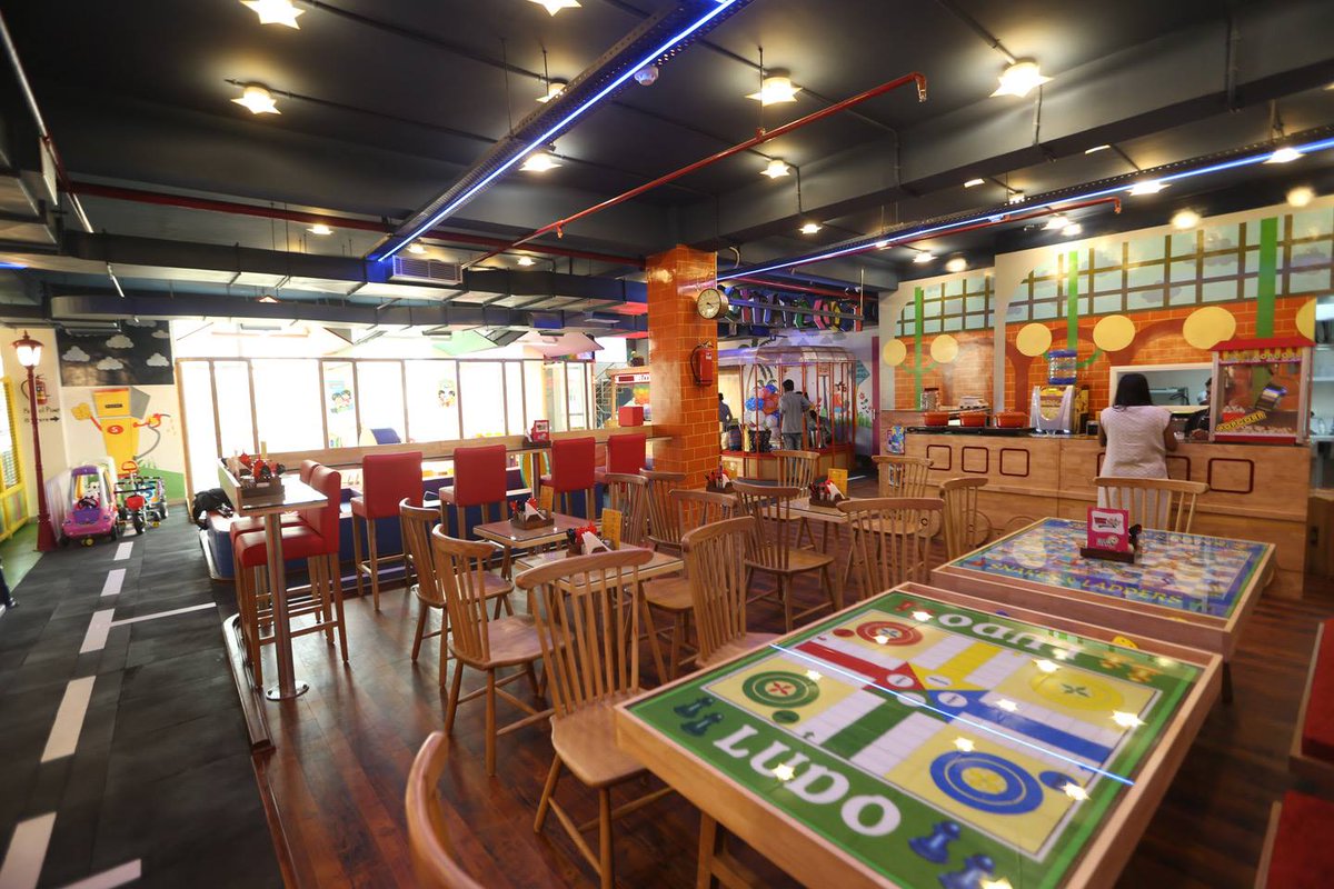 teeny_town's tweet image. It&apos;s your turn to play! Situated at Punjabi Bagh It is a #playzone for kids with full of entertainment. #punjabi_bagh #fun_zone @teeny_town