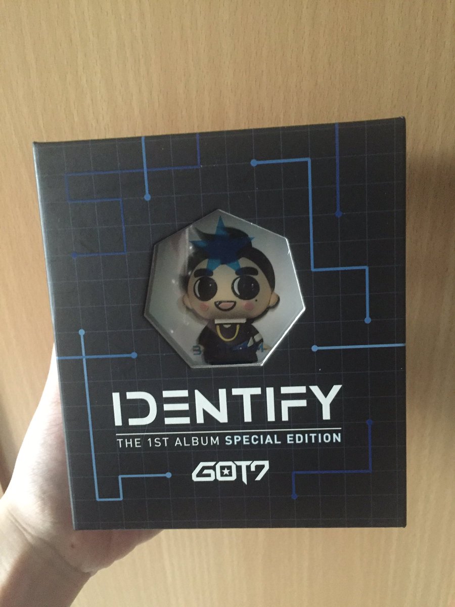 dab7goods's tweet photo. USB bambam มีไฟล์รูปและวิดีโอ กล่องละ1300 รวมส่ง #Got7Thailandtour2017 #GTTinPhuket #ตลาดกัซ #ตลาดนัดอากาเซ https://t.co/MTHMh5daeV