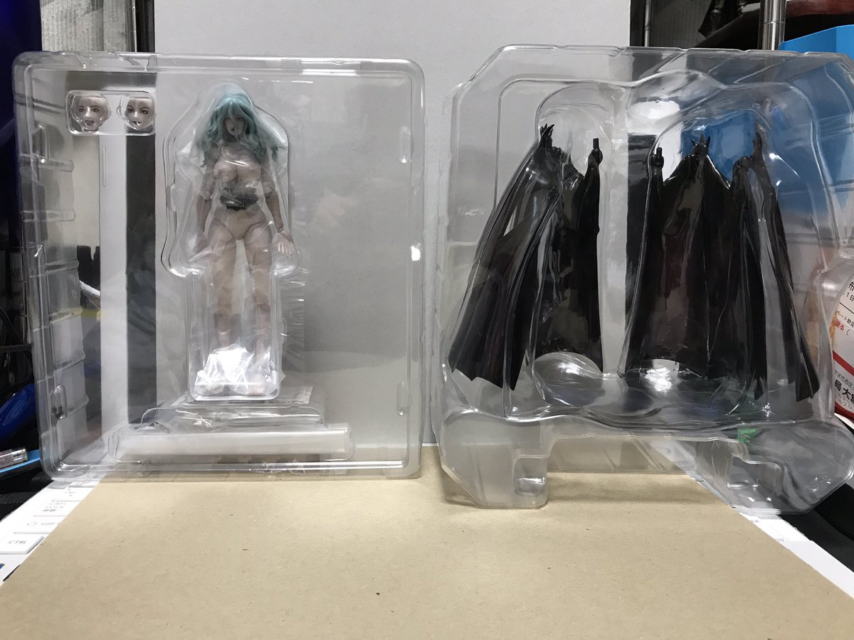 シエル ヴリッド Figma スランさんが届いたので開封 感想としては リボルのクイーンズブレイド思い出しますねwてか スランさん造型が気持ち大きいみたいなので沢城さん繋がりでセルティ ゴッド繋がりでゴッドガンダムと比較で撮ってみました Figma