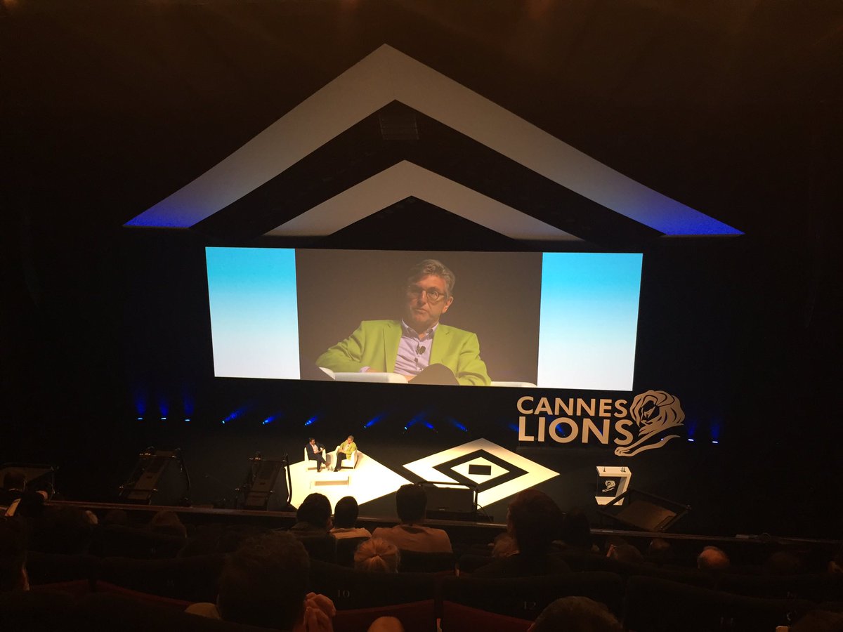 philipp_vd's tweet photo. Very interesting discussion with Keith Weed (Unilever) #canneslions2017 #Cannes2017 #Advertising #unilever https://t.co/GjXKoLWBuv