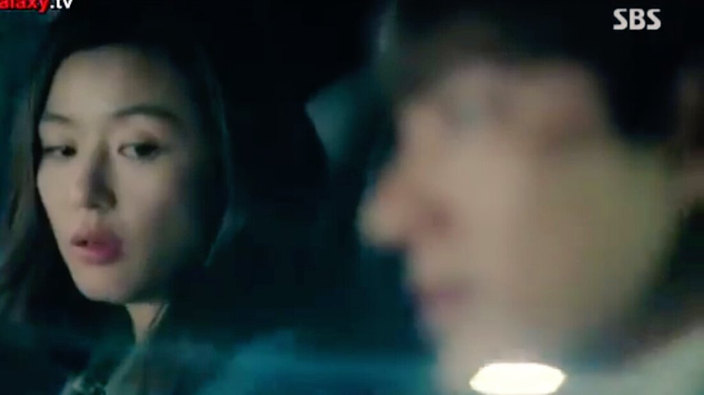 NiniAeyongie's tweet photo. "Hindi mo ba hahawakan ang kamay ko? Hindi mo ba ako kakausapin?"

Wawa naman Sheena namin😞

#LOTBSFirstDate https://t.co/npmRpOFTVa