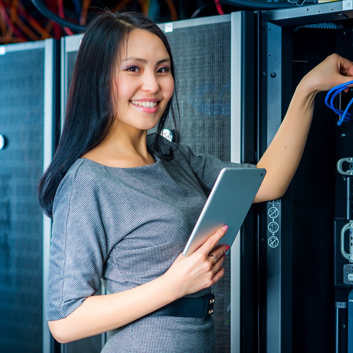 simulcation's tweet image. #DatacenterManagers Simulcation Datacenter will revolutionize your development. Hear more: ow.ly/5oG730cruEQ