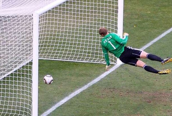 paddypower's tweet photo. And just imagine if video replays had been around in 2010. England would have been beaten 4-2, instead of 4-1. https://t.co/vyFjUGi4iP