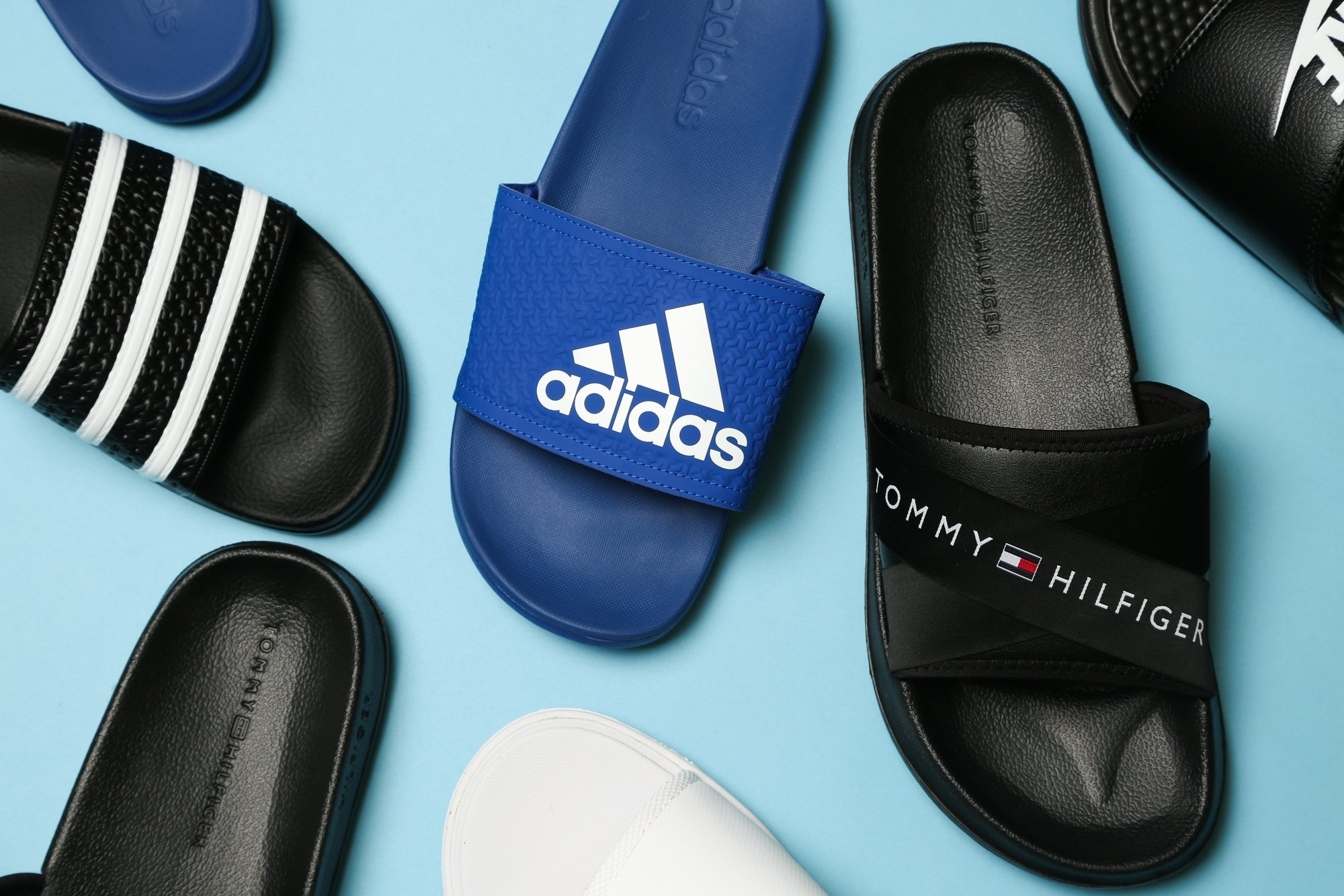 tommy hilfiger sliders footasylum