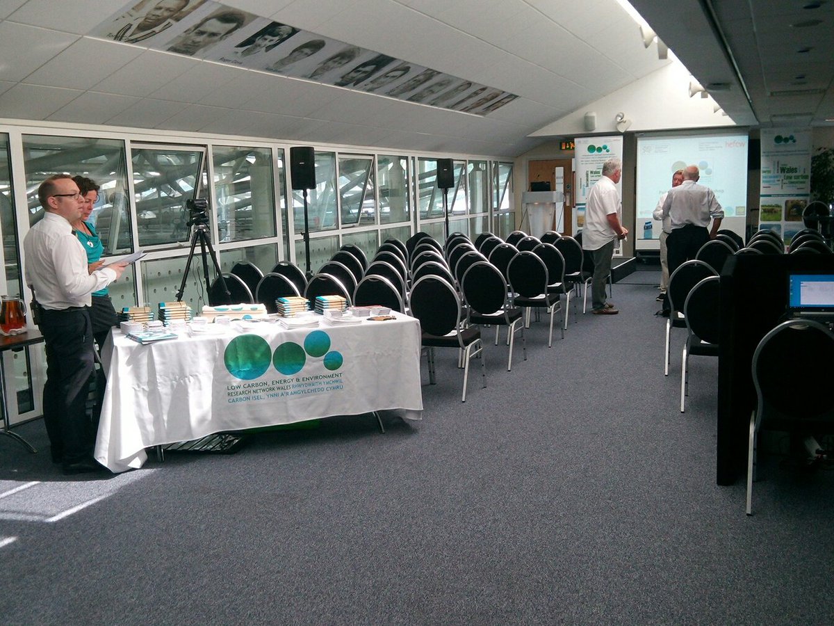 GeoMicroSoares's tweet photo. Ready for our Policy Engagement Workshop at @TheSSESWALEC! @NRNLCEE @GeoCarbCymru @MULTILAND_NRN @aquawales #CleanerCows #ClimateSmartGrass https://t.co/CoBLrwJMob