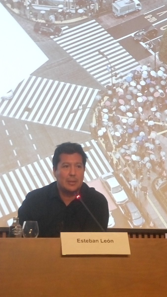 LIFEProgramme's tweet photo. Giving a global perspective on #urbanclimateaction Esteban León from UN-HABITAT highlights the importance of treating a city as a system https://t.co/lmZrimOnrl