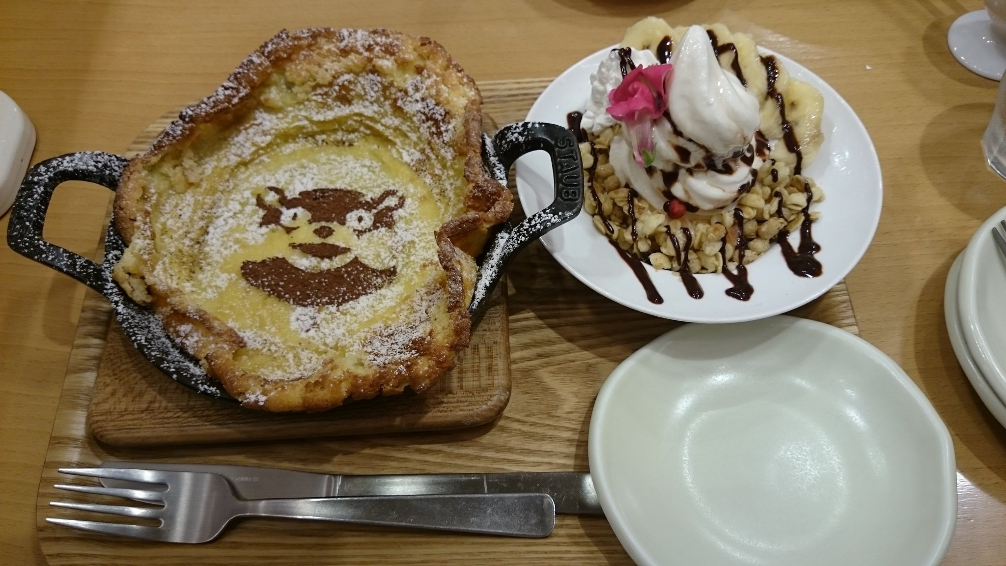 ひいこ 九州弁天堂さんで 阿蘇ジャージー牛乳入りソフトのasoカルデラパンケーキ チョコバナナ をオーダー 熱々うまうま Kyusyubentendo 九州弁天堂 Mozoワンダーシティ 美味しい T Co Cfk6adi35a Twitter