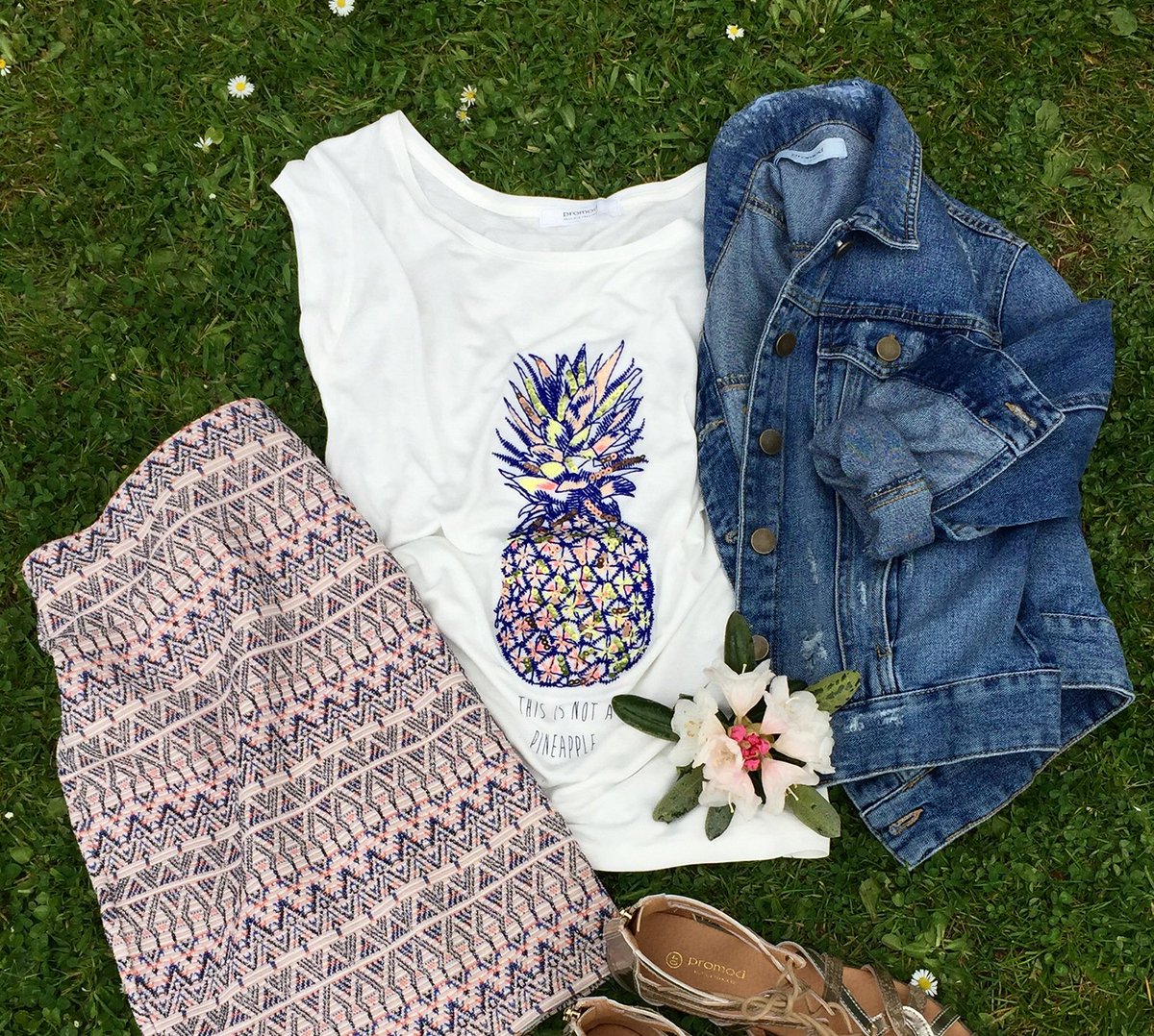 PromodIreland's tweet image. 📸 Get the look!
✔️ Embroidered top

#Promod #NewCo #SS2017