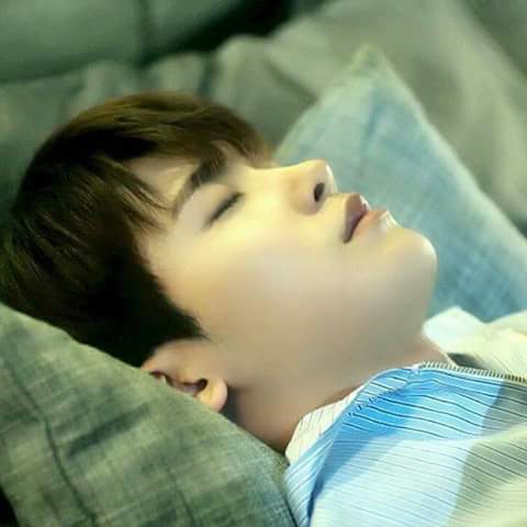 B I T C H I N Yunissinn Twitter